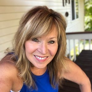 Meet your Posher, Sandy